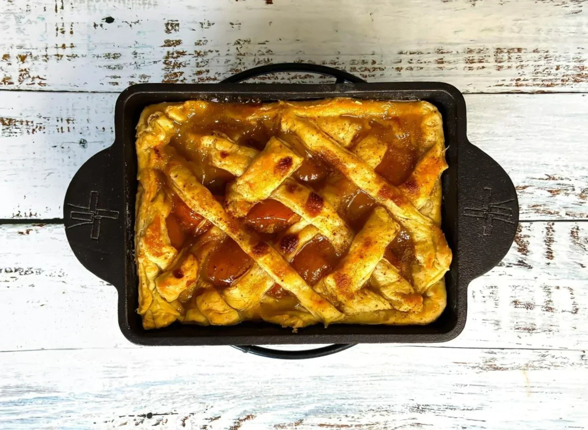 Ovenheerlijke Peach Cobbler van The Hungry Dutchman