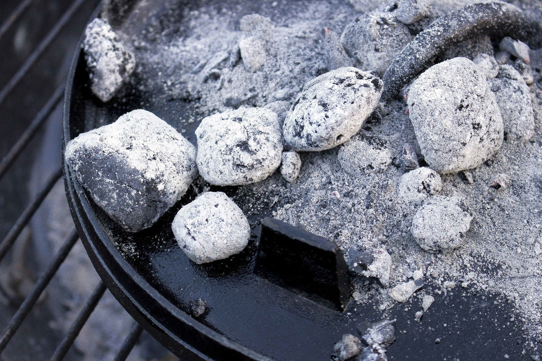 Grillen, bakken of stoven. Hoe verdeel je de briketten?