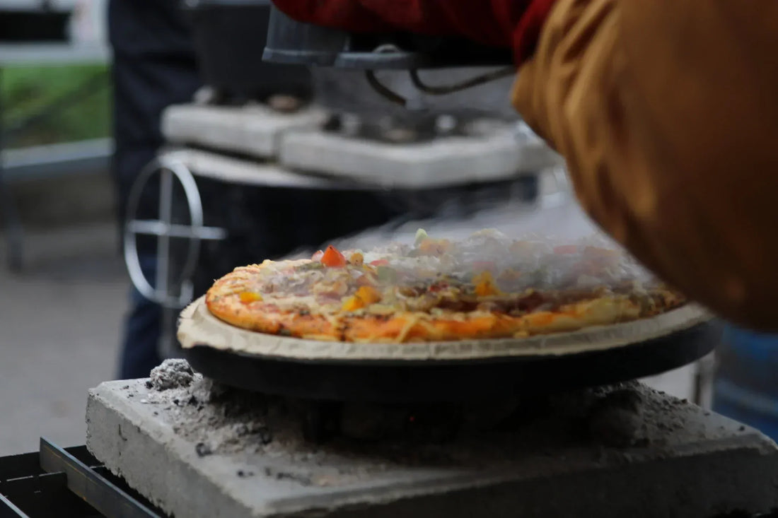 Pizza uit de Dutch Oven? Ja!