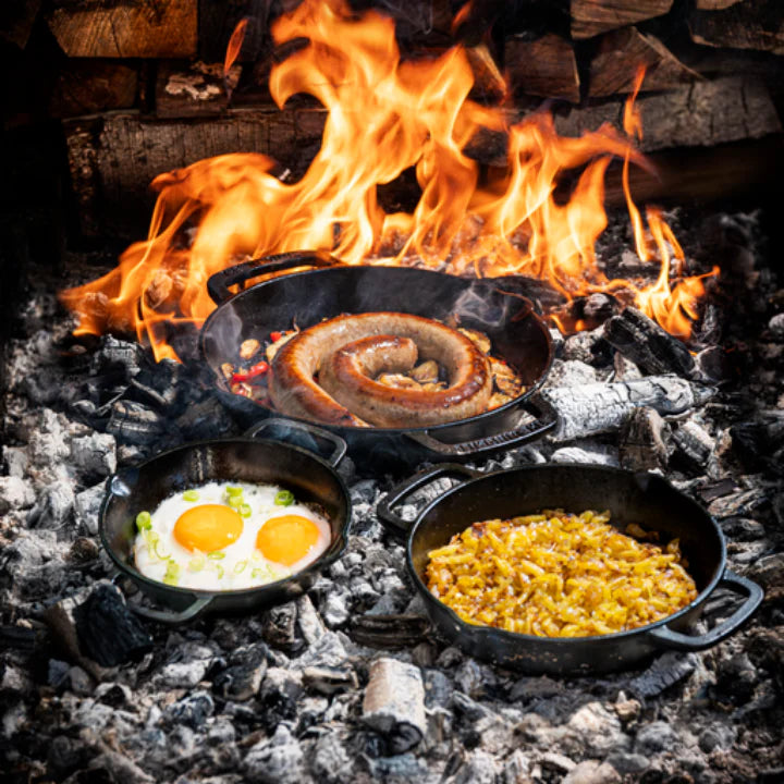 Kleine gusseiserne Windmühlenpfanne mit 2 Griffen