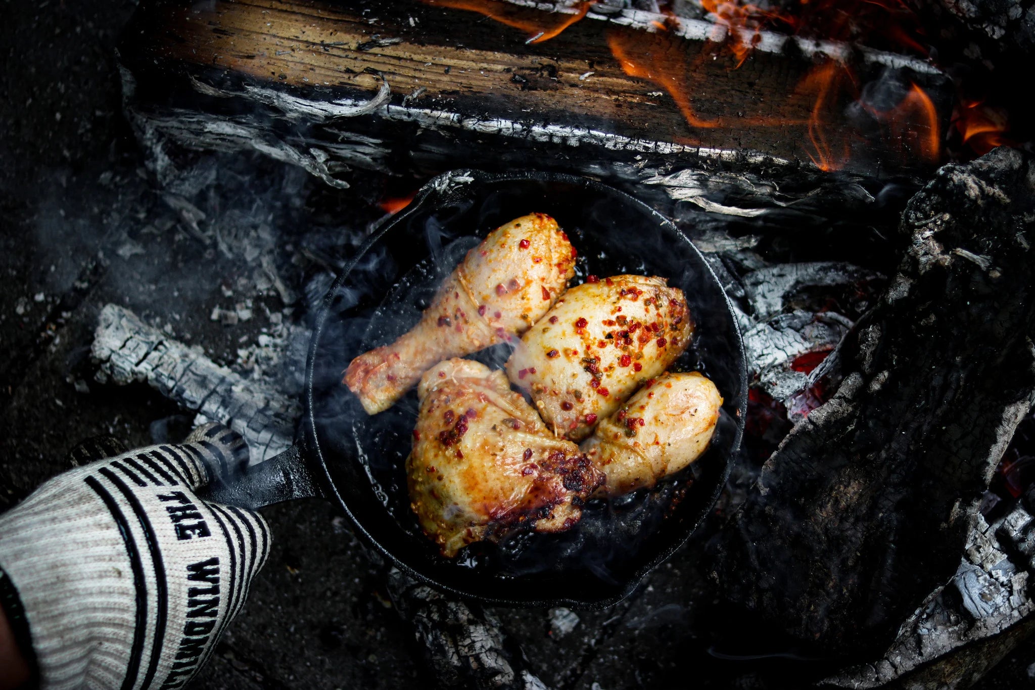 Der hitzebeständige Gusseisenhandschuh der Windmühle